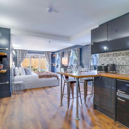 Sixtysix By Sorted Stay Southend-on-Sea Extérieur photo